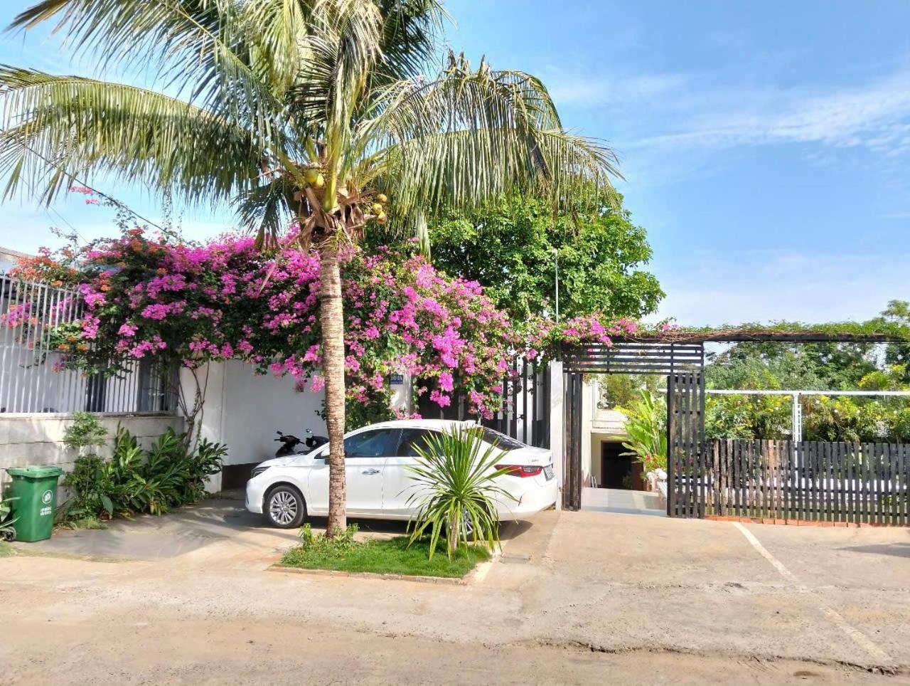 Doi Sao Homestay Buon Ma Thuot Eksteriør billede